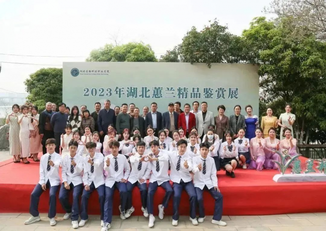品技并重 好戏连台 多项展览与赛事在湖北生科举行